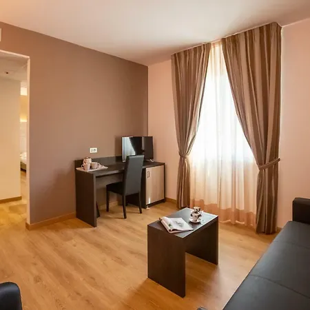 Hotel Lory 3*